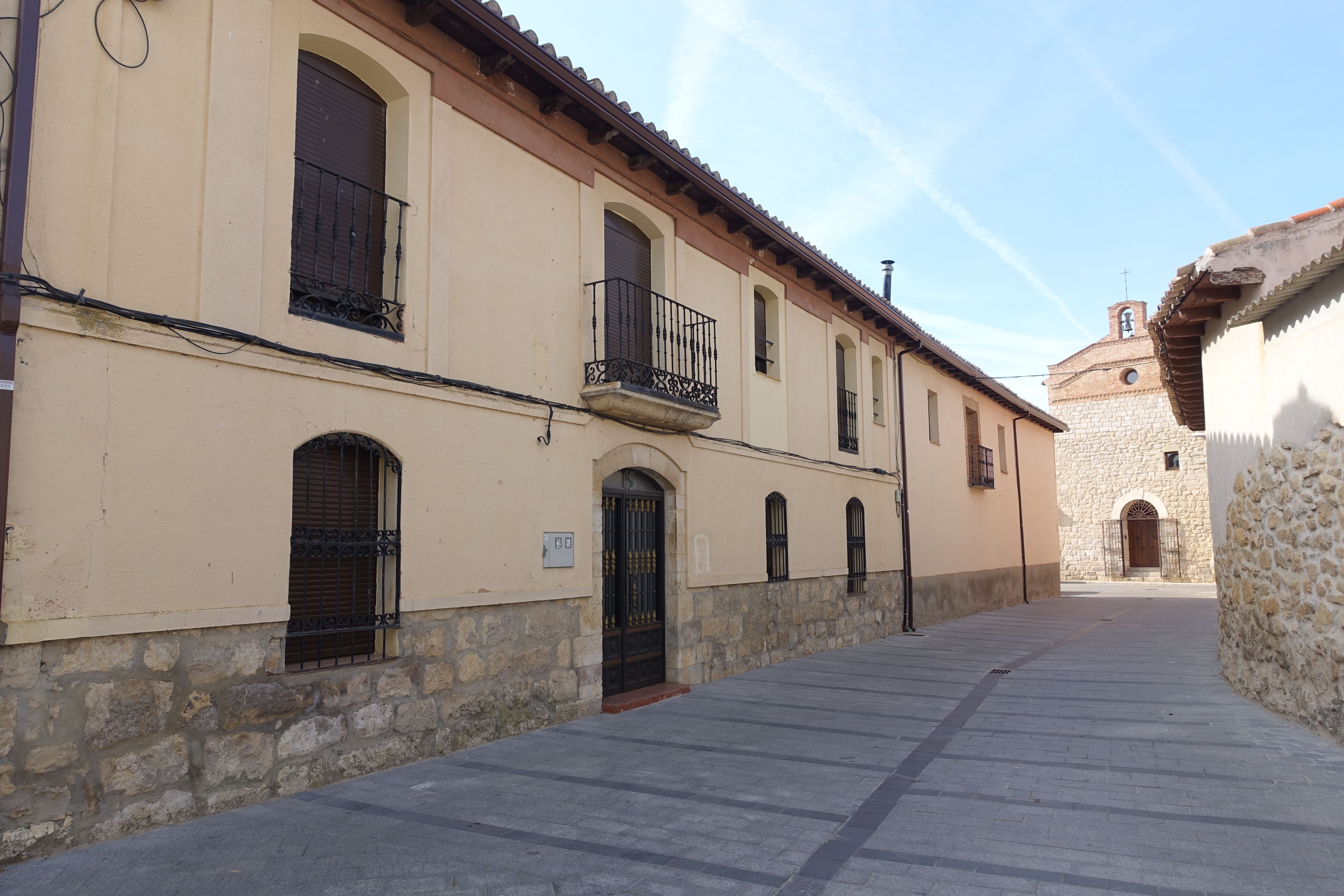 Exterior view of House or chalet for sale in Mucientes  with Storage room and Furnished