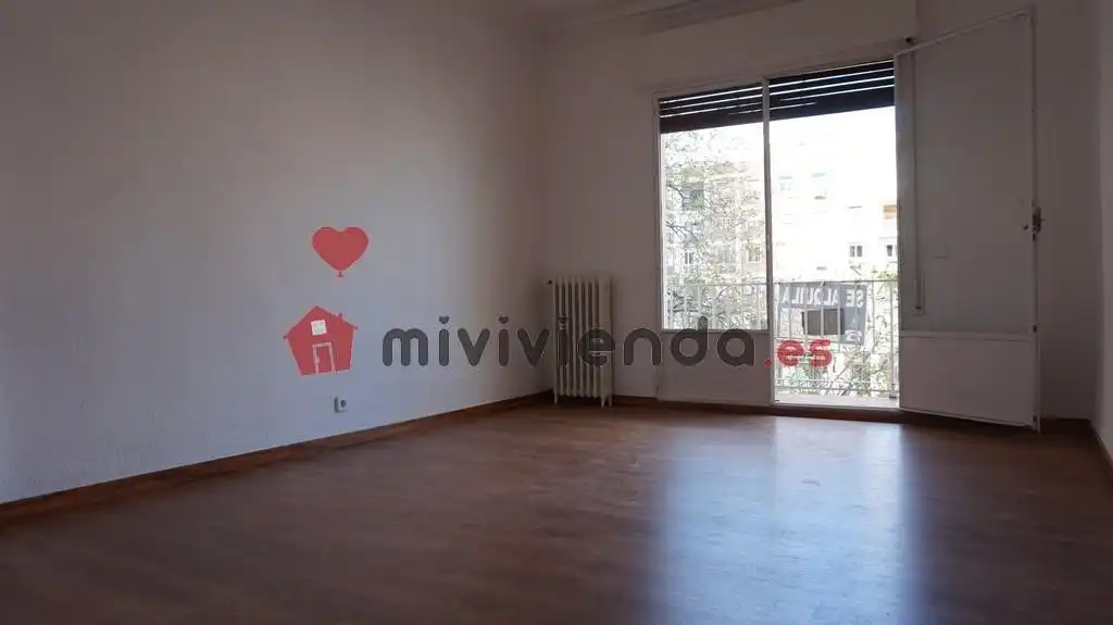 Wohnung zur Miete in Plaza de la Virgen del Romero, Concepción