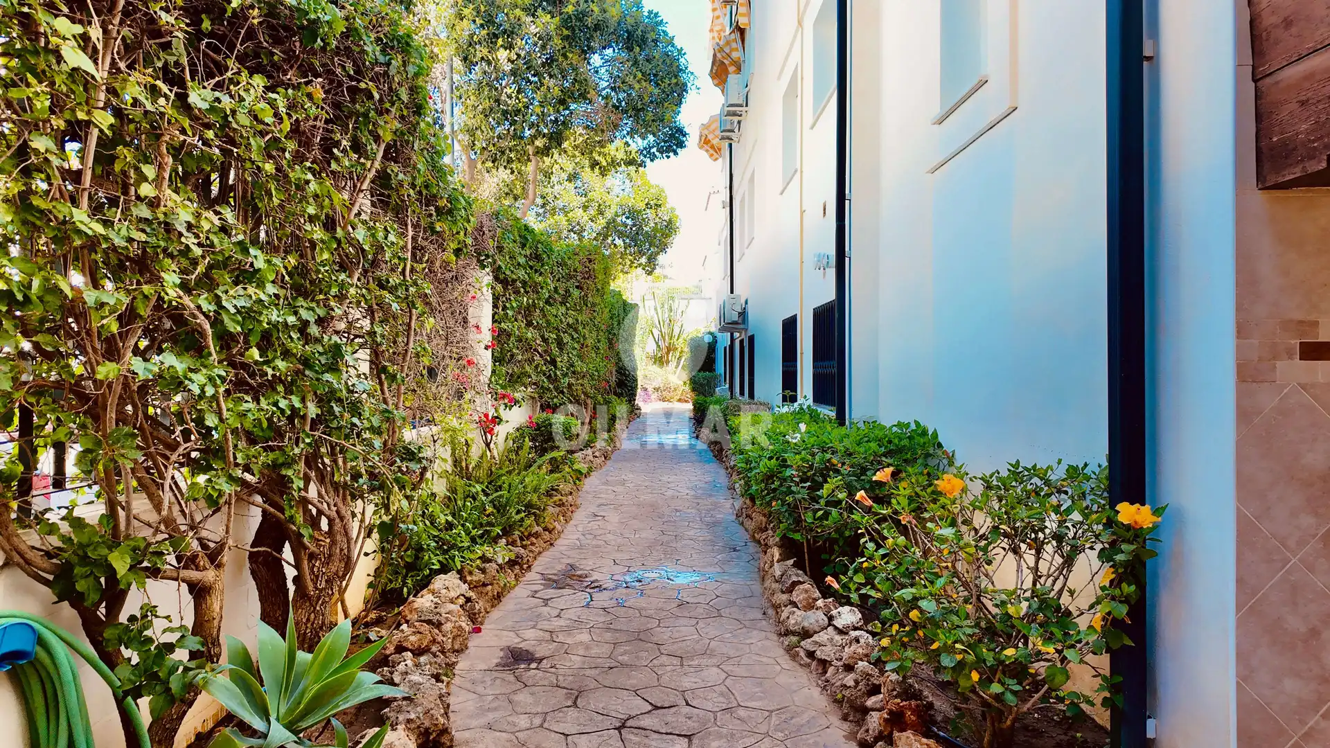 Vista exterior de Ático en venta en Torremolinos con Calefacción, Jardín privado y Trastero