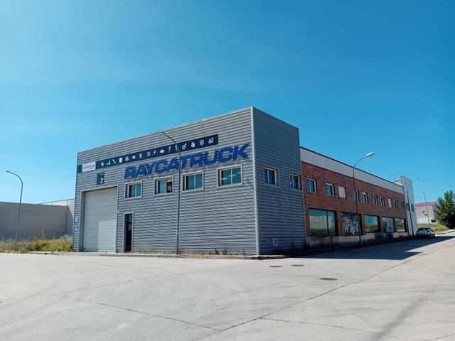 Nave industrial en Alquiler en Villares de la Reina