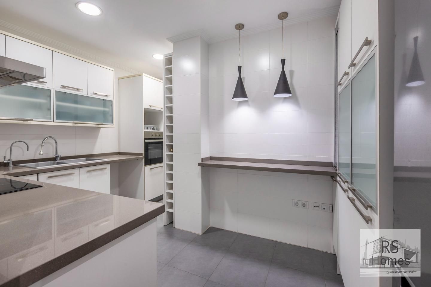 Cocina de Piso en venta en La Pobla de Vallbona con Aire acondicionado y Calefacción