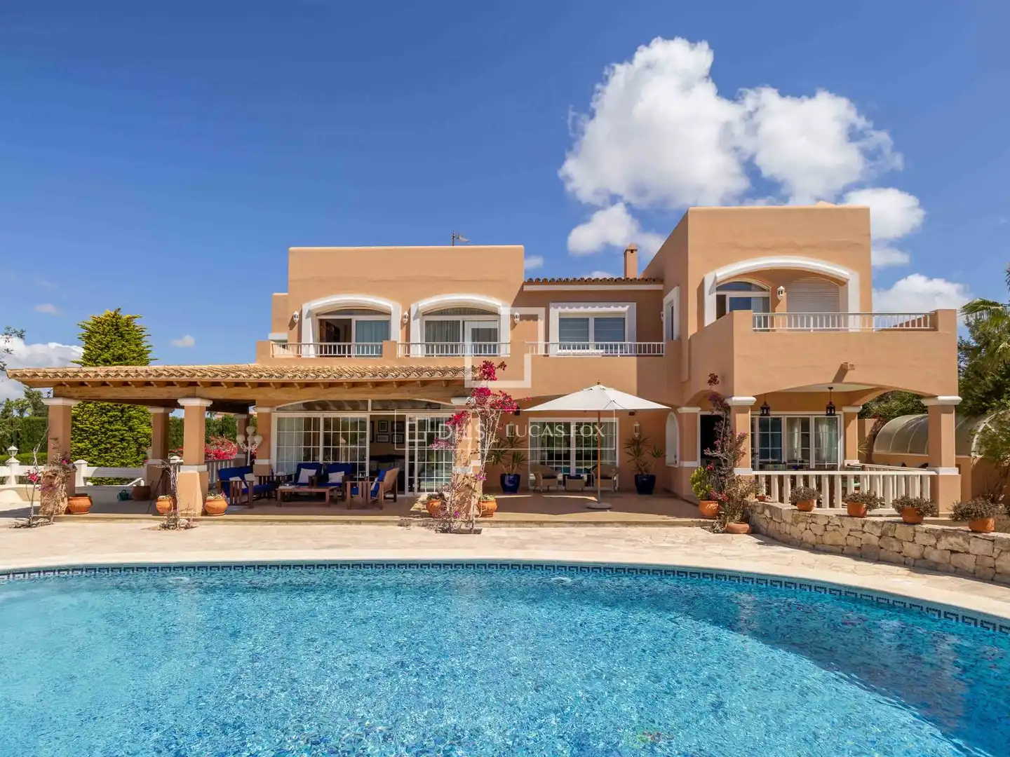 Vista exterior de Casa o chalet en venta en Santa Eulària des Riu con Aire acondicionado, Calefacción y Jardín privado