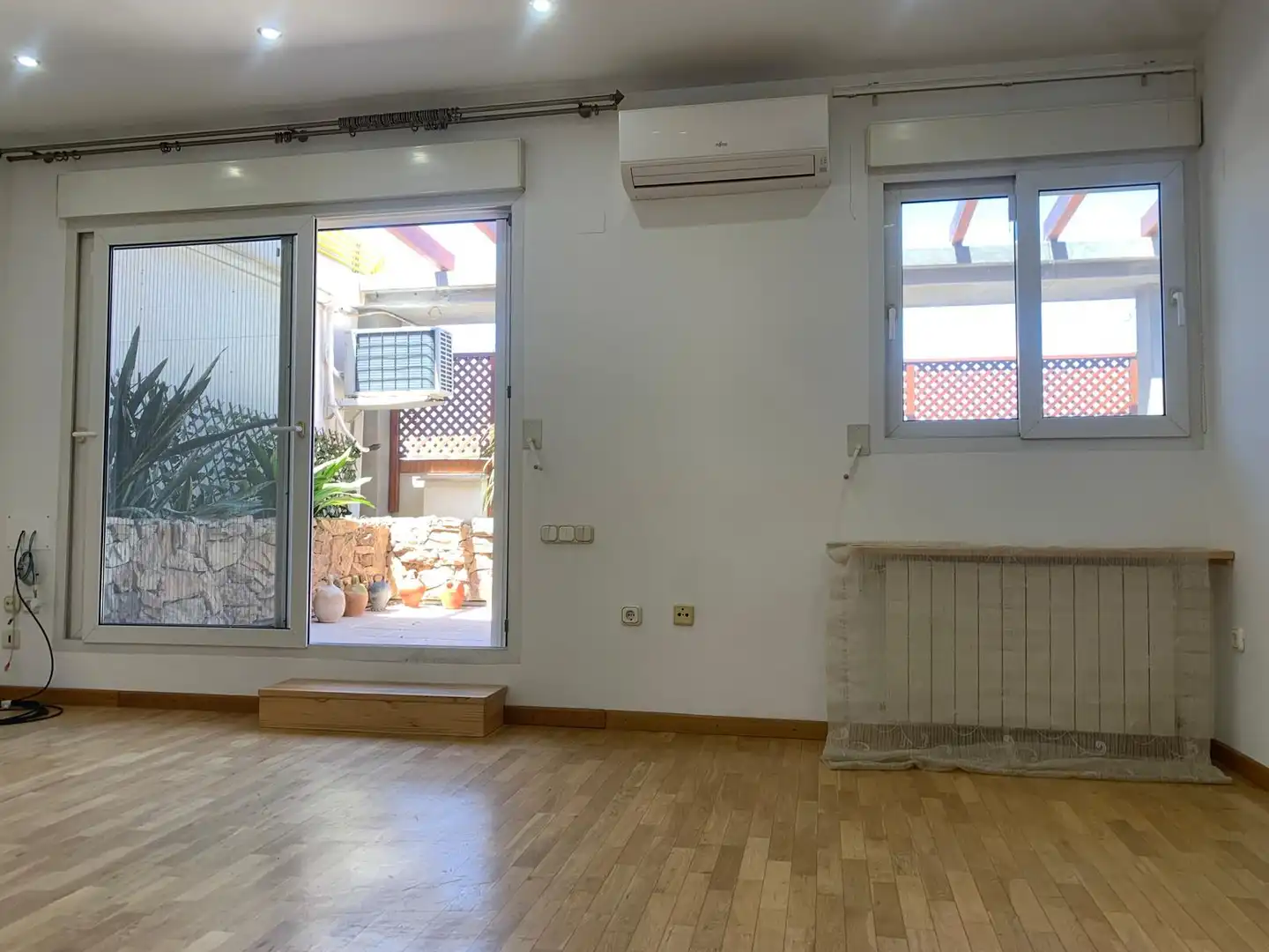 Ático de alquiler en Carrer de Rafael Reyes i Torrent (Pintor), L'Amistat