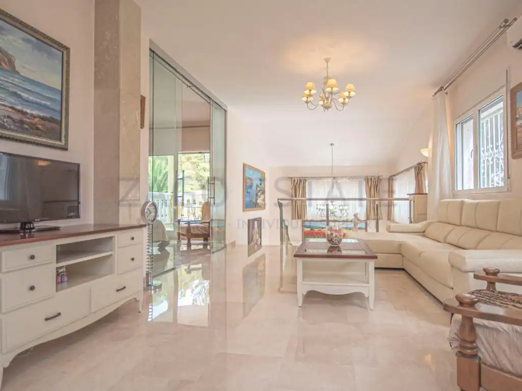 Sala de estar de Casa o chalet en venta en Altea con Piscina y Amueblado