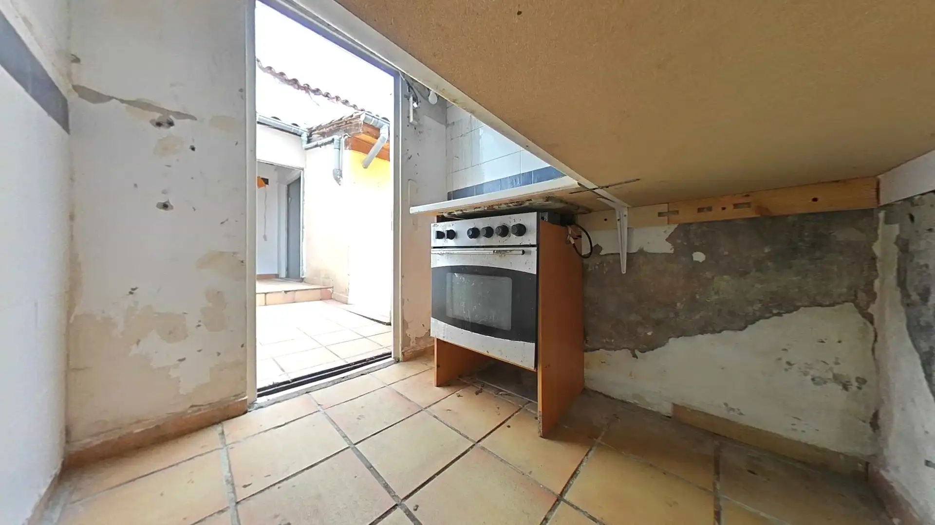 Kitchen of Houses for sale in Tomelloso  with Private garden, Terrace and Oven