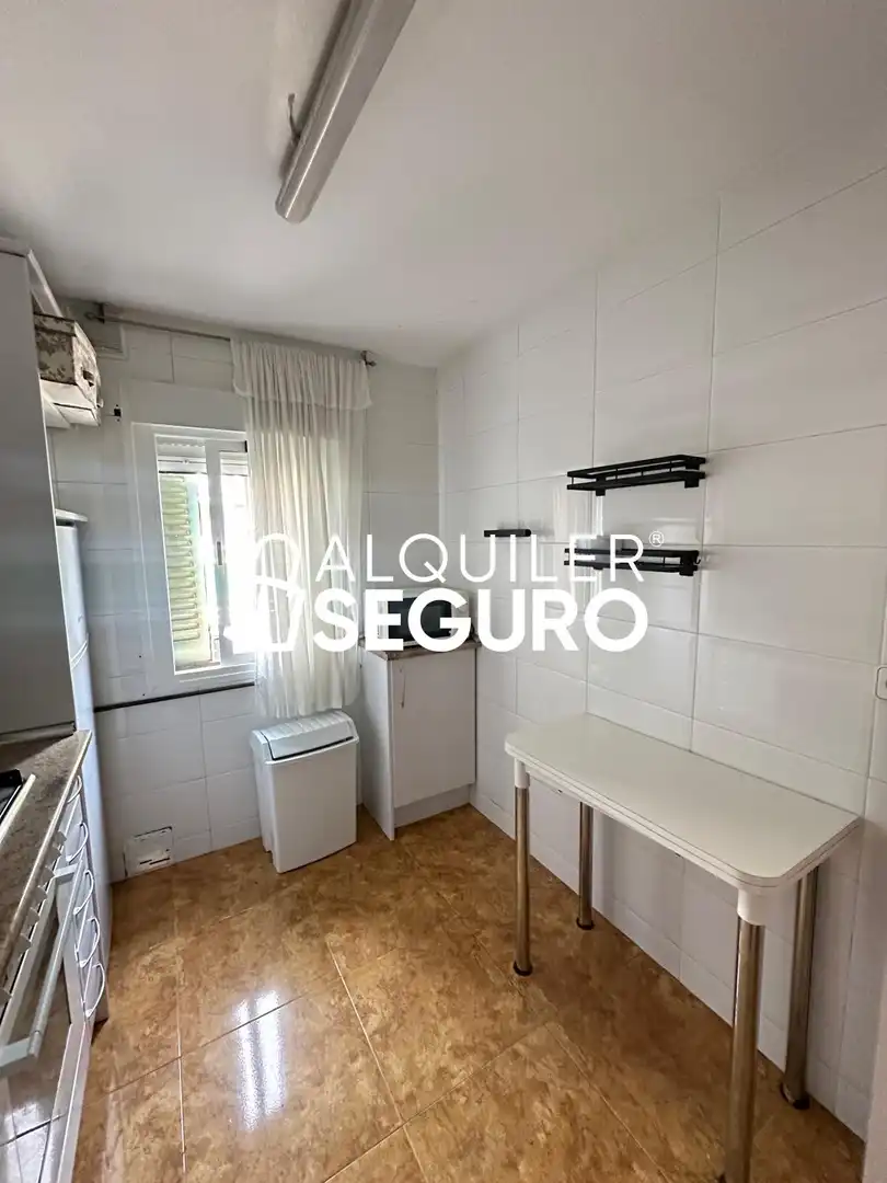 Bedroom of Flat for rent in Carabanchel