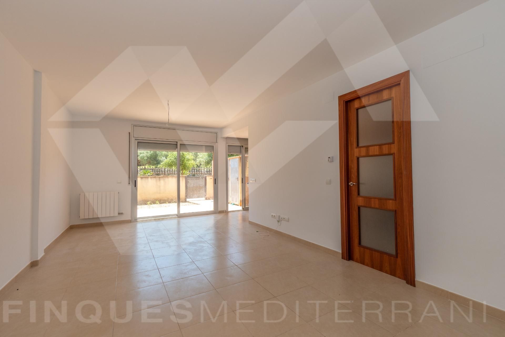Casa adosada en venda en Riudecanyes amb Calefacció i Terrassa