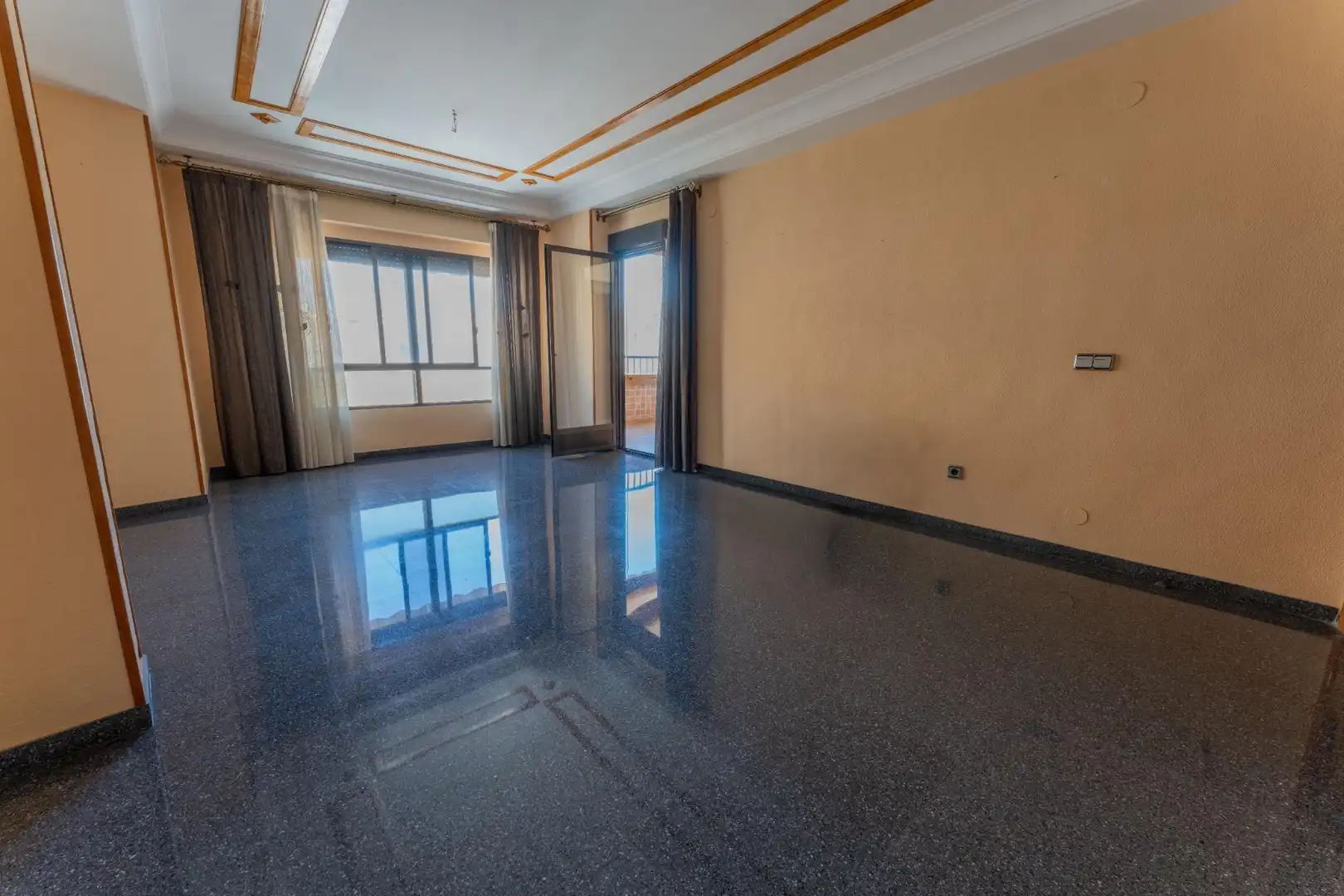 Flat for sale in Albatera  with Balcony