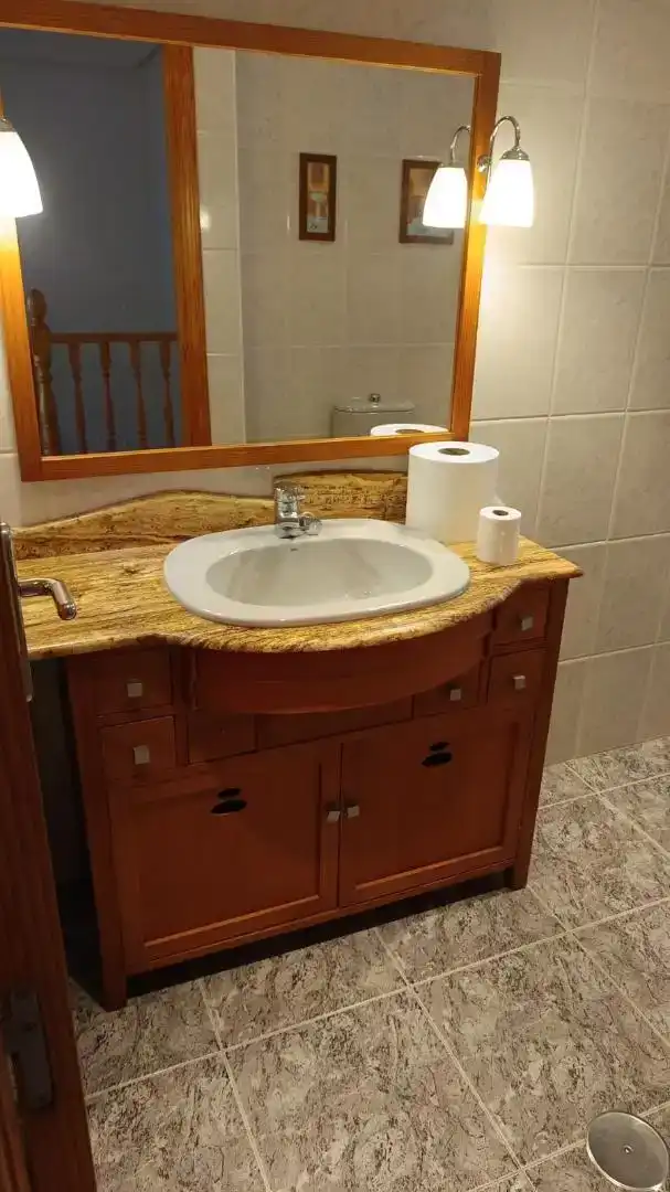 Badezimmer von Wohnung zur Miete in Cartagena mit Klimaanlage, Privatgarten und Möbliert