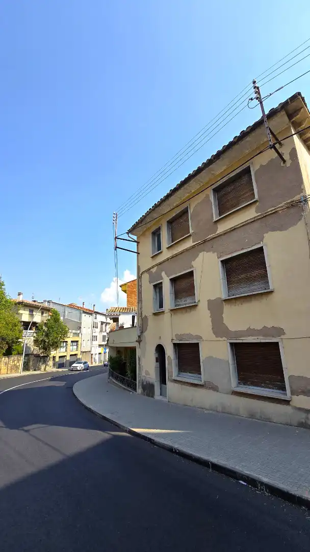 Exterior view of Buildings for sale in Torelló