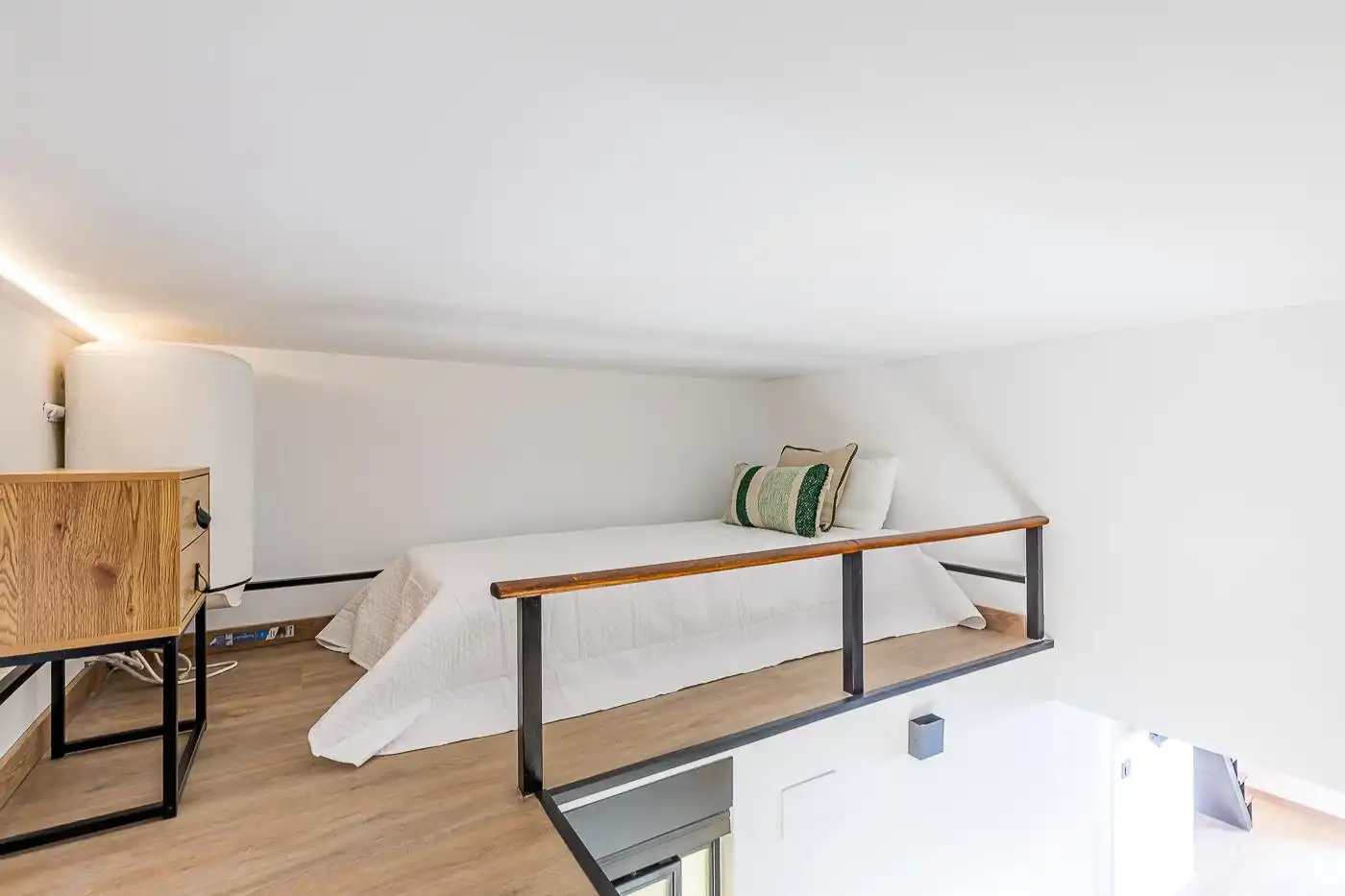 Habitación de Apartamento de alquiler en Madrid con Aire acondicionado, Calefacción y Amueblado