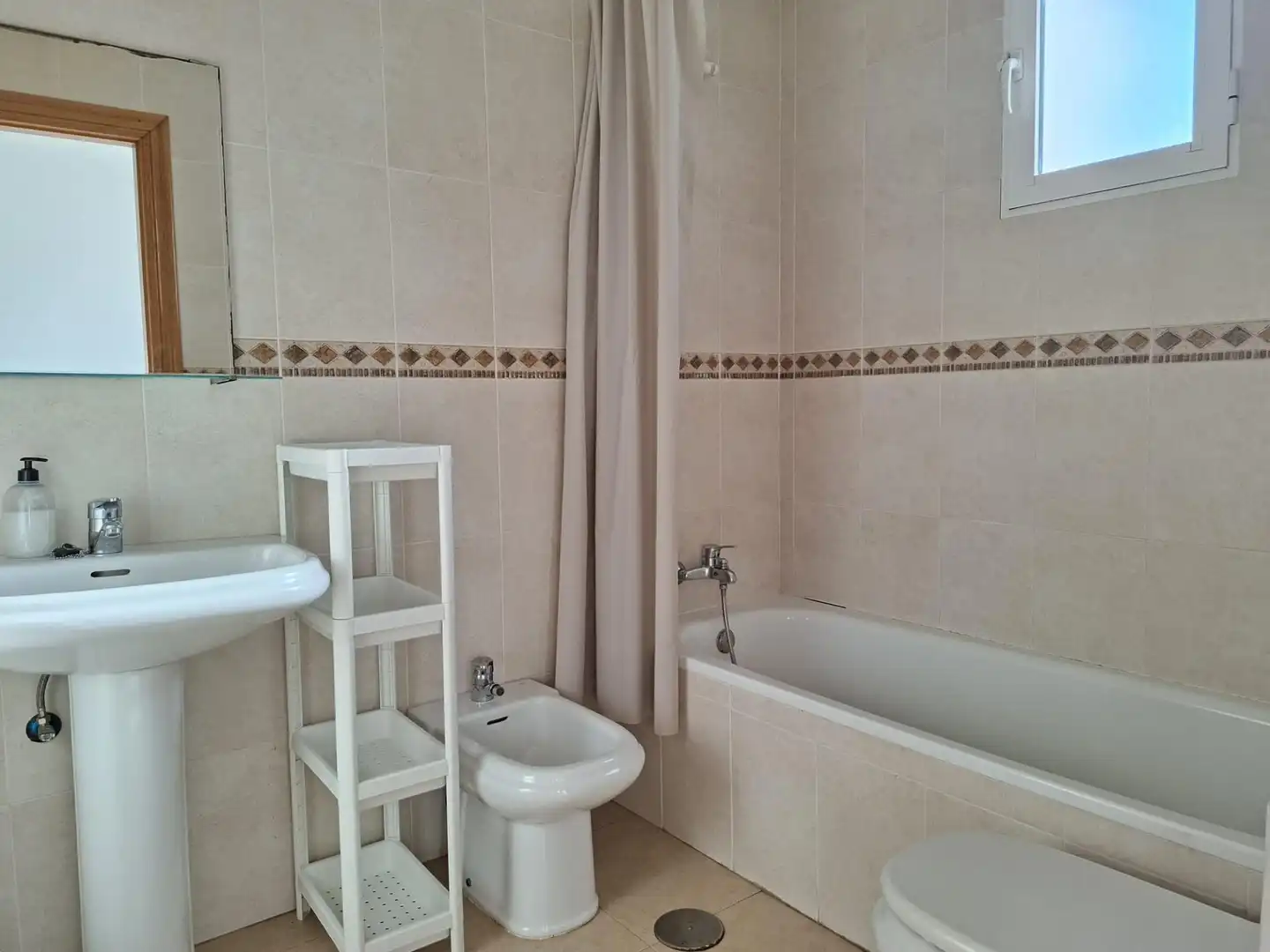 Penthouse with terrace to rent in Calle ROSARIO, imagen 24