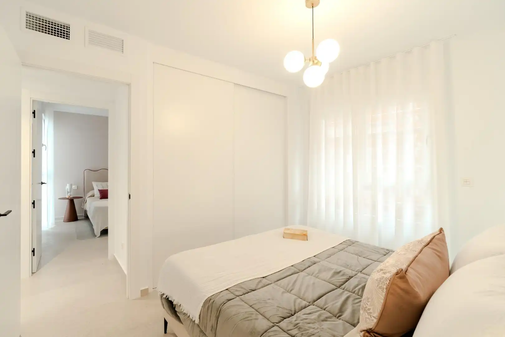 Dormitori de Casa adosada en venda en Los Alcázares amb Aire condicionat, Jardí privat i Terrassa
