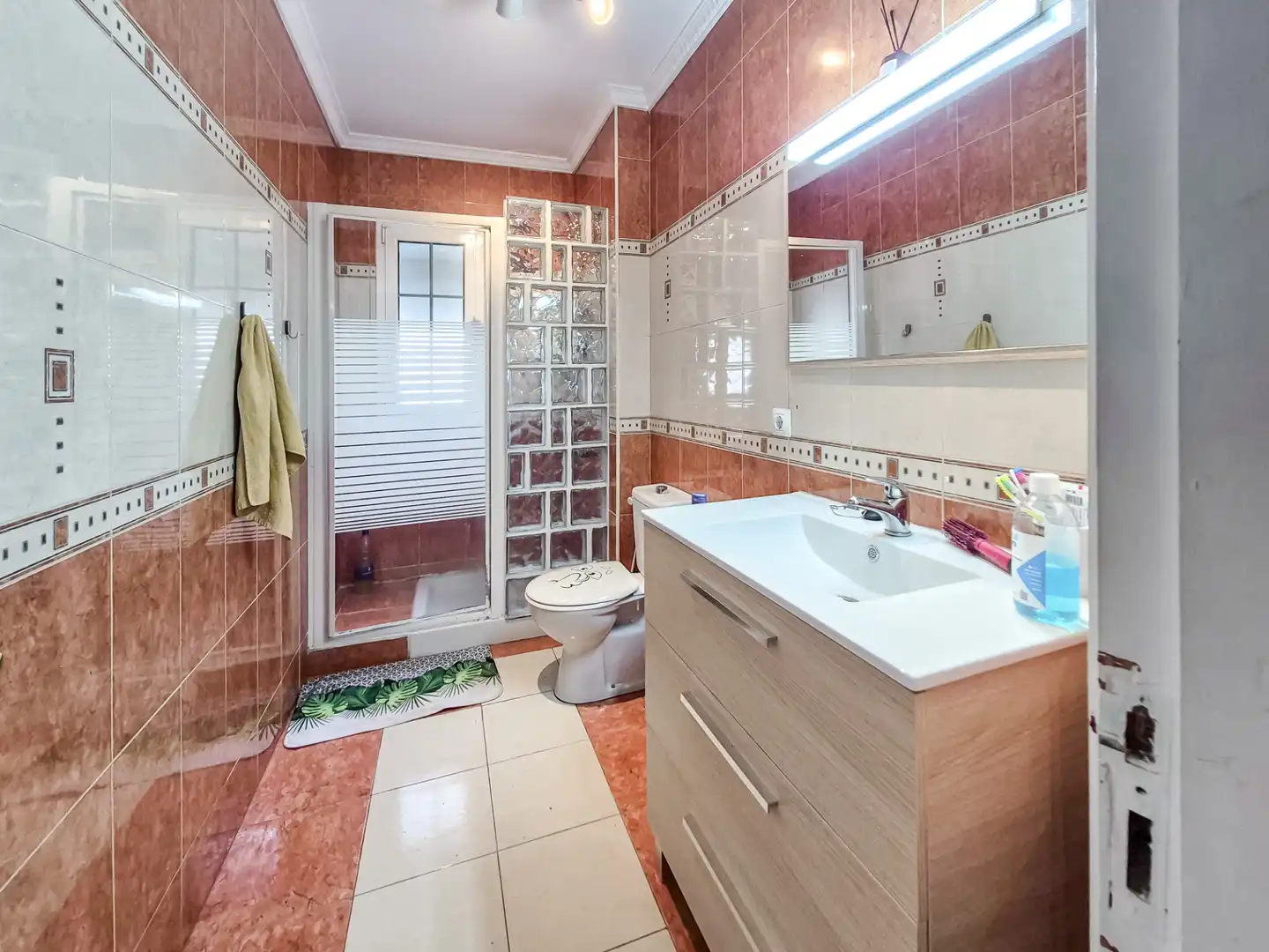 Baño de Casa adosada en venta en Las Palmas de Gran Canaria con Terraza, Trastero y Amueblado