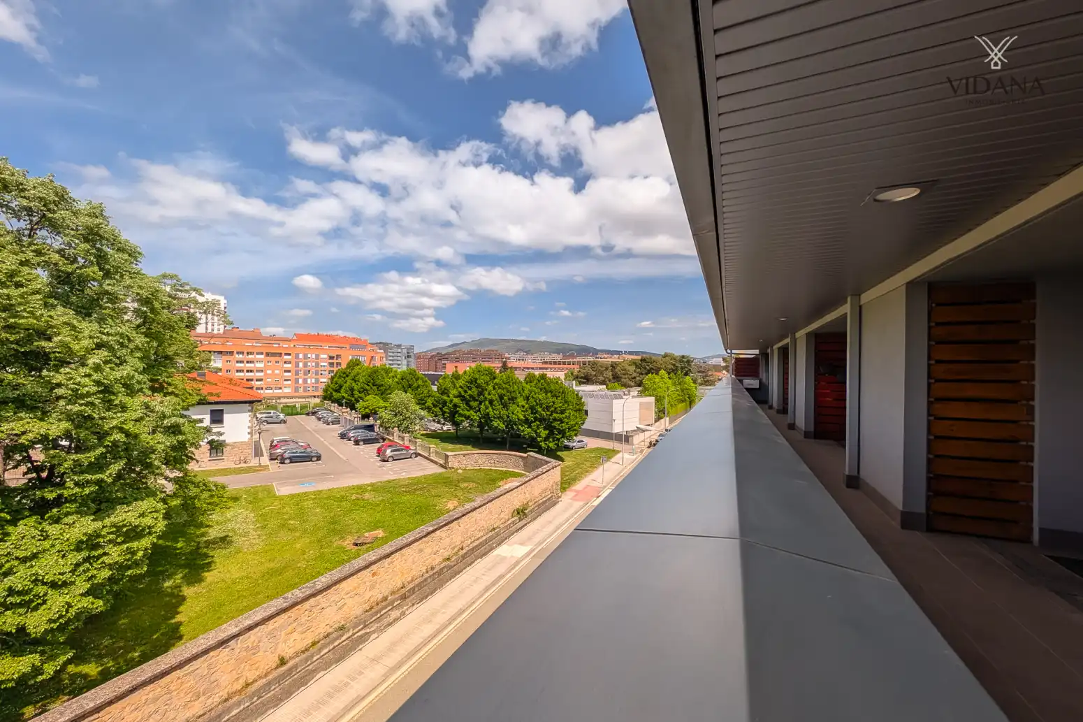 Vista exterior de Ático en venta en  Pamplona / Iruña con Calefacción, Jardín privado y Parquet