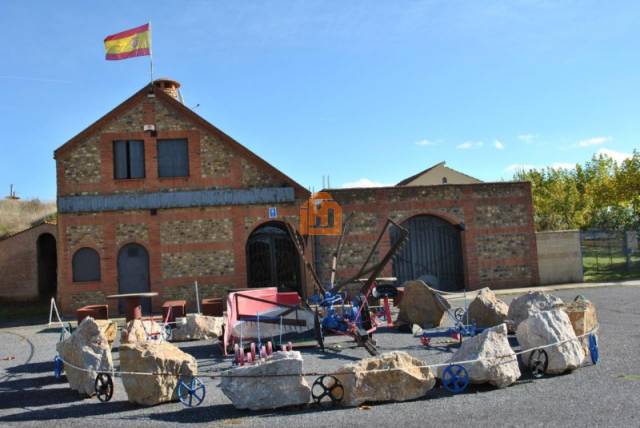 Local comercial en Venta en Carretera León La Bañeza en Valdevimbre