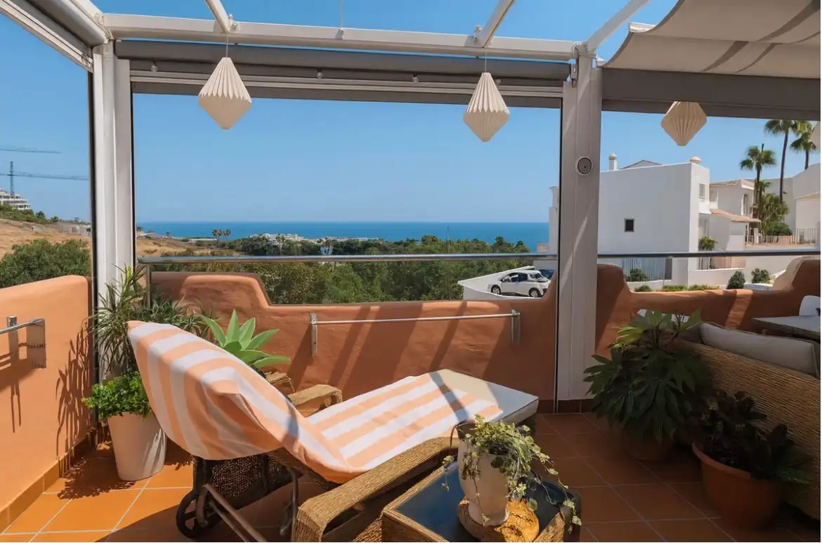 Flat with pool for sale in Doña Julia Golf, imagen 2