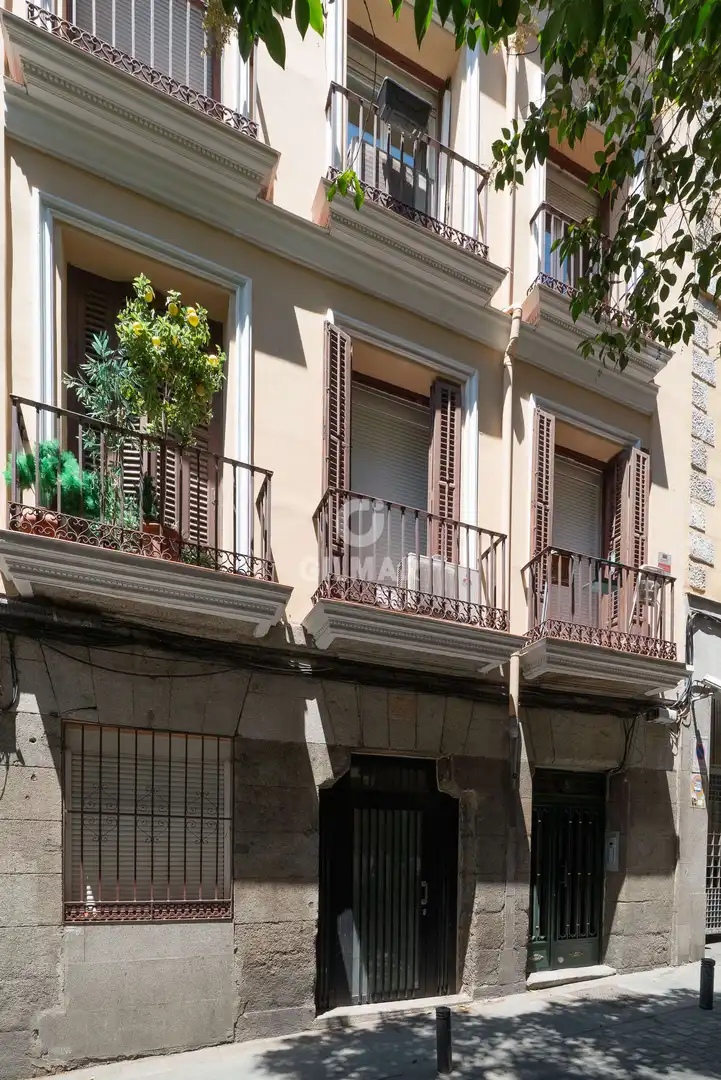 Außenansicht von Maisonette zum Verkauf in Madrid mit Heizung