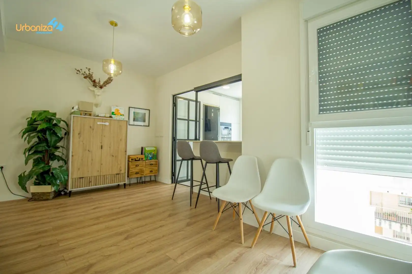 Esszimmer von Dachboden zum Verkauf in Badajoz mit Klimaanlage, Heizung und Terrasse