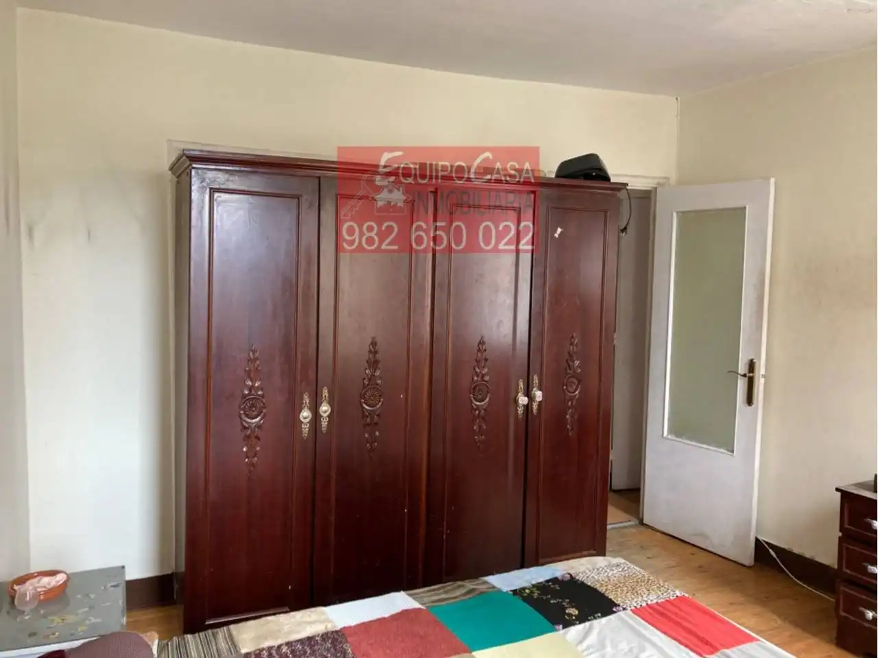Habitación de Casa adosada en venta en Lugo con Terraza, Amueblado y Alarma