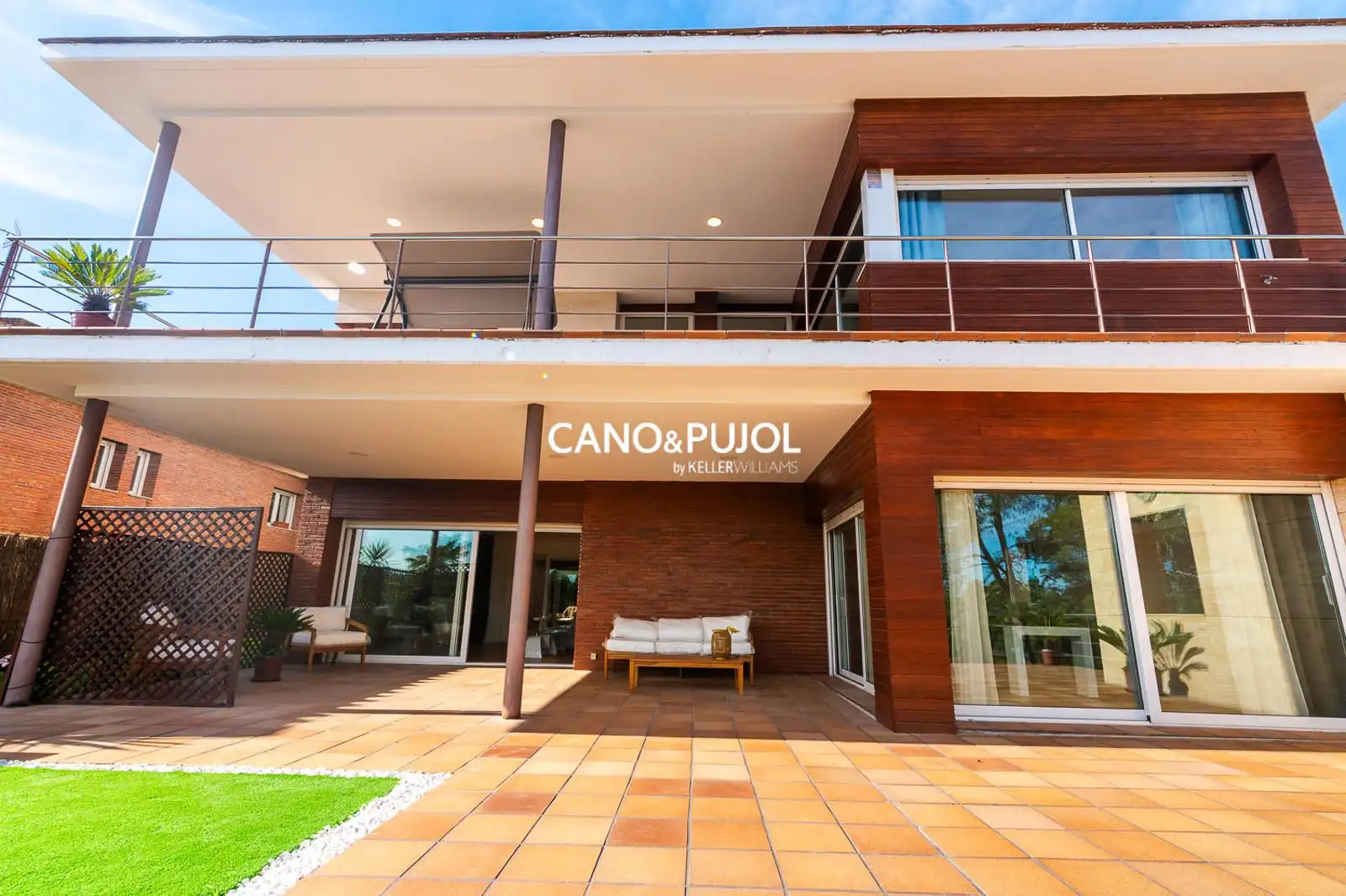 Terrace of Houses for sale in Sant Cugat del Vallès  with Air Conditioner, Terrace and Swimming Pool