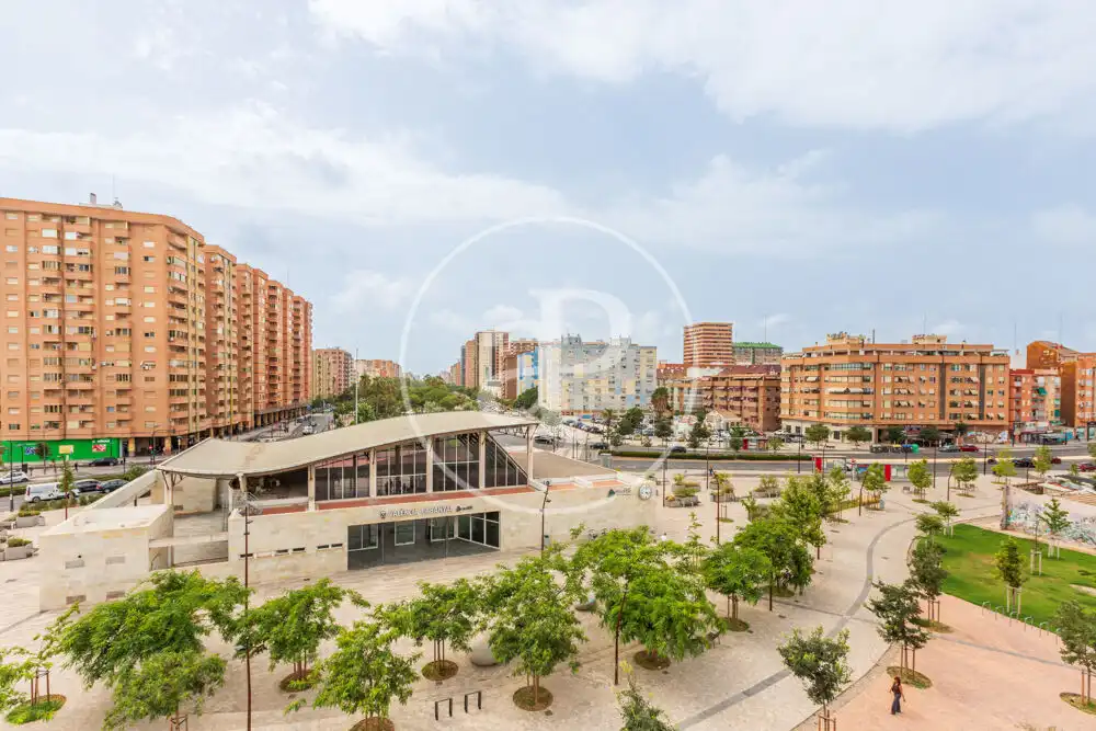 Vista exterior de Ático en venta en Valencia con Aire acondicionado, Calefacción y Terraza