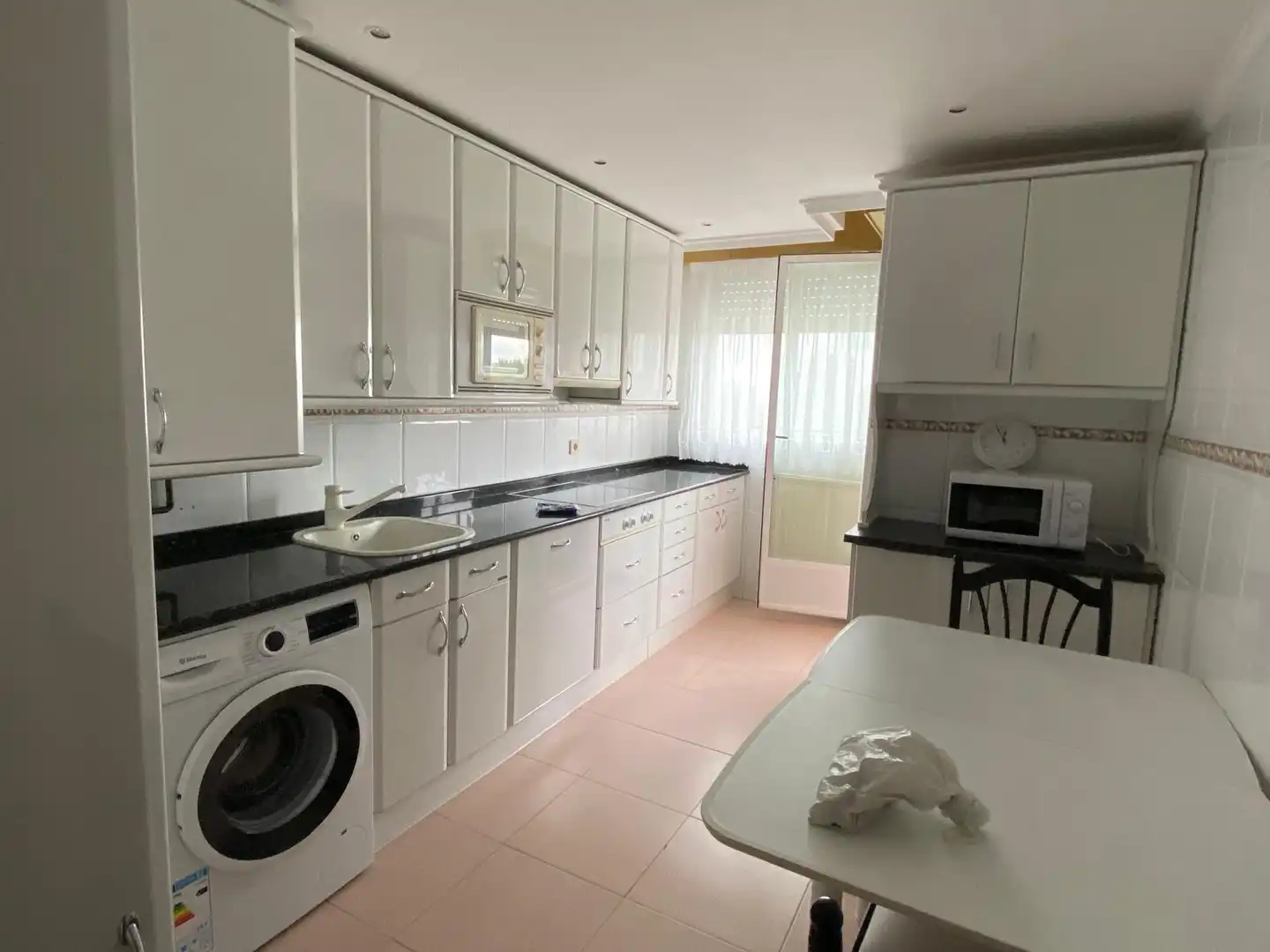 Cocina de Piso de alquiler en Burgos con Calefacción