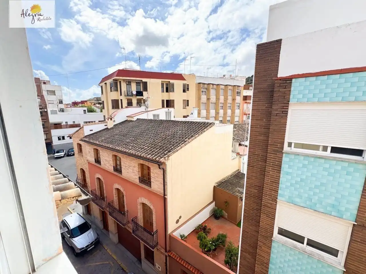 Außenansicht von Wohnungen zum Verkauf in Sagunto / Sagunt mit Klimaanlage, Möbliert und Balkon