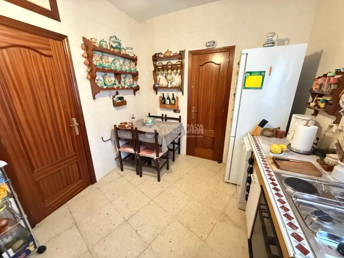 Cocina de Casa adosada en venta en Lucillos con Aire acondicionado y Calefacción