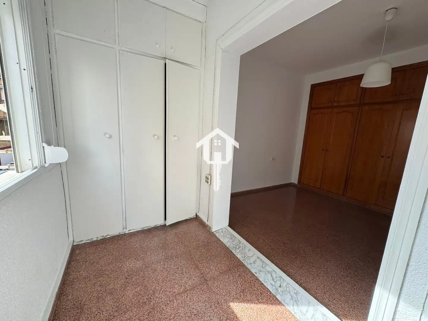 Casa adosada en venta en Alicante / Alacant con Terraza, Trastero y Amueblado