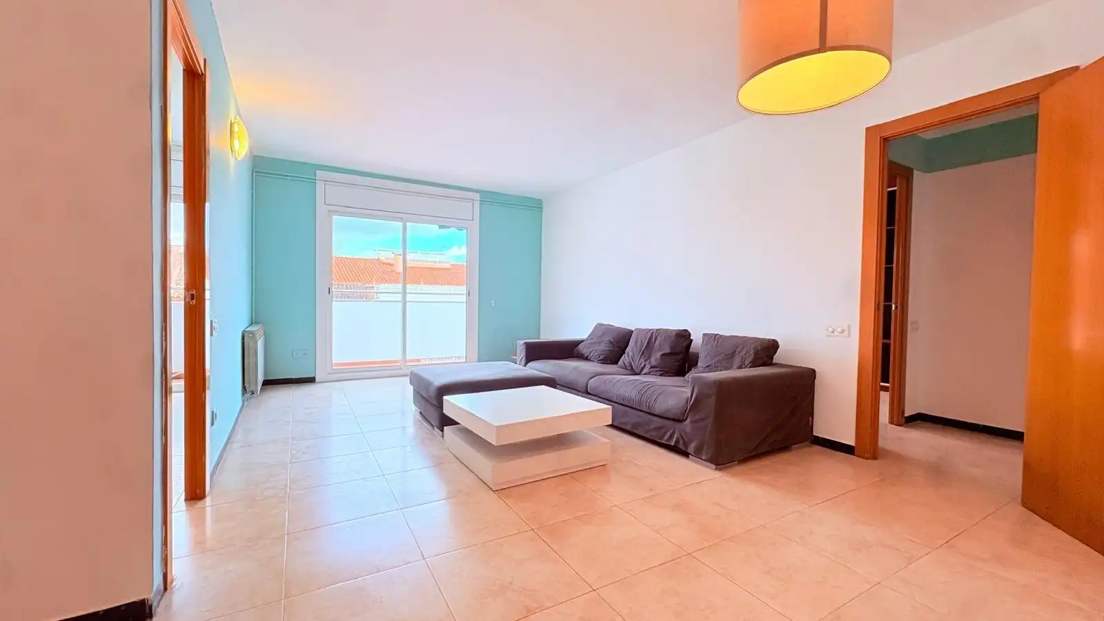 Sala de estar de Piso en venta en Castellar del Vallès con Calefacción y Terraza