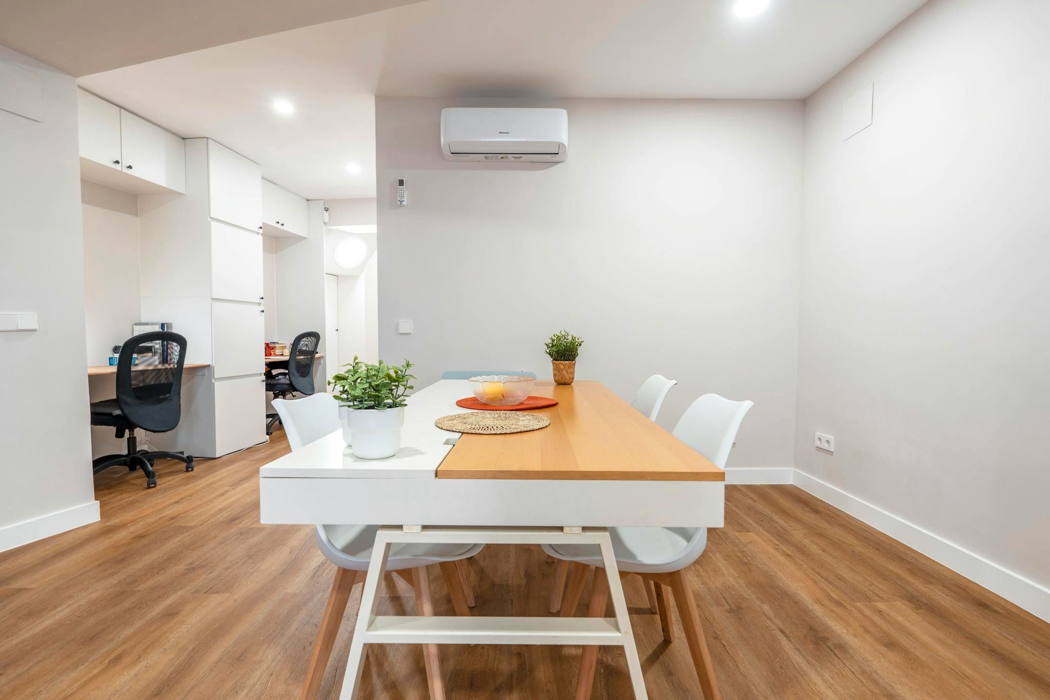 Menjador de Pis de lloguer en  Madrid Capital amb Aire condicionat, Calefacció i Moblat