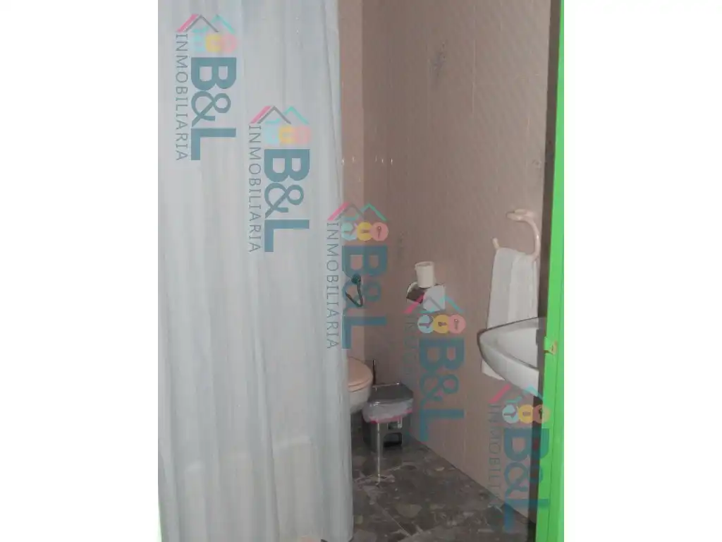 Bany de Local en venda en Rosal de la Frontera amb Aire condicionat