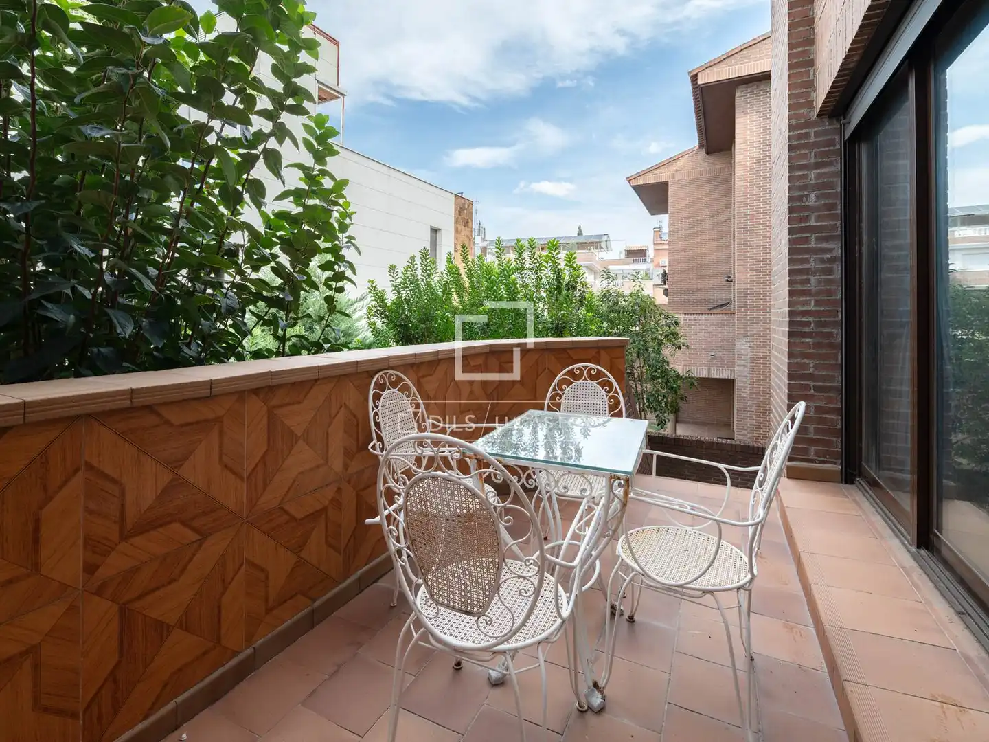 Villa avec terrasse à vendre à Fuencarral - El Pardo