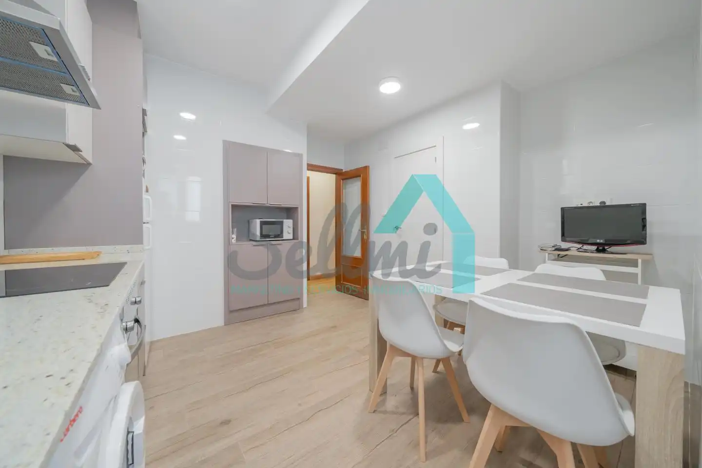 Kitchen of Flat for rent in Oviedo   with Heating, Parquet flooring and Terrace