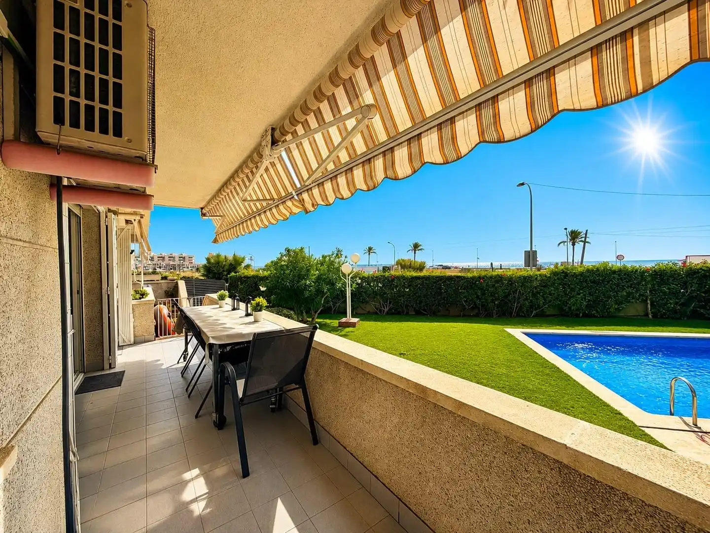 Terrassa de Planta baixa en venda en Cunit amb Piscina comunitària