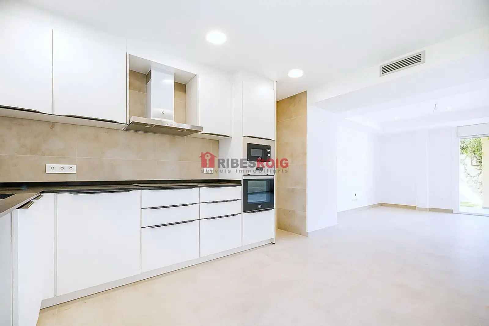 Detached homes for sale in Circumval Lacio, Centre