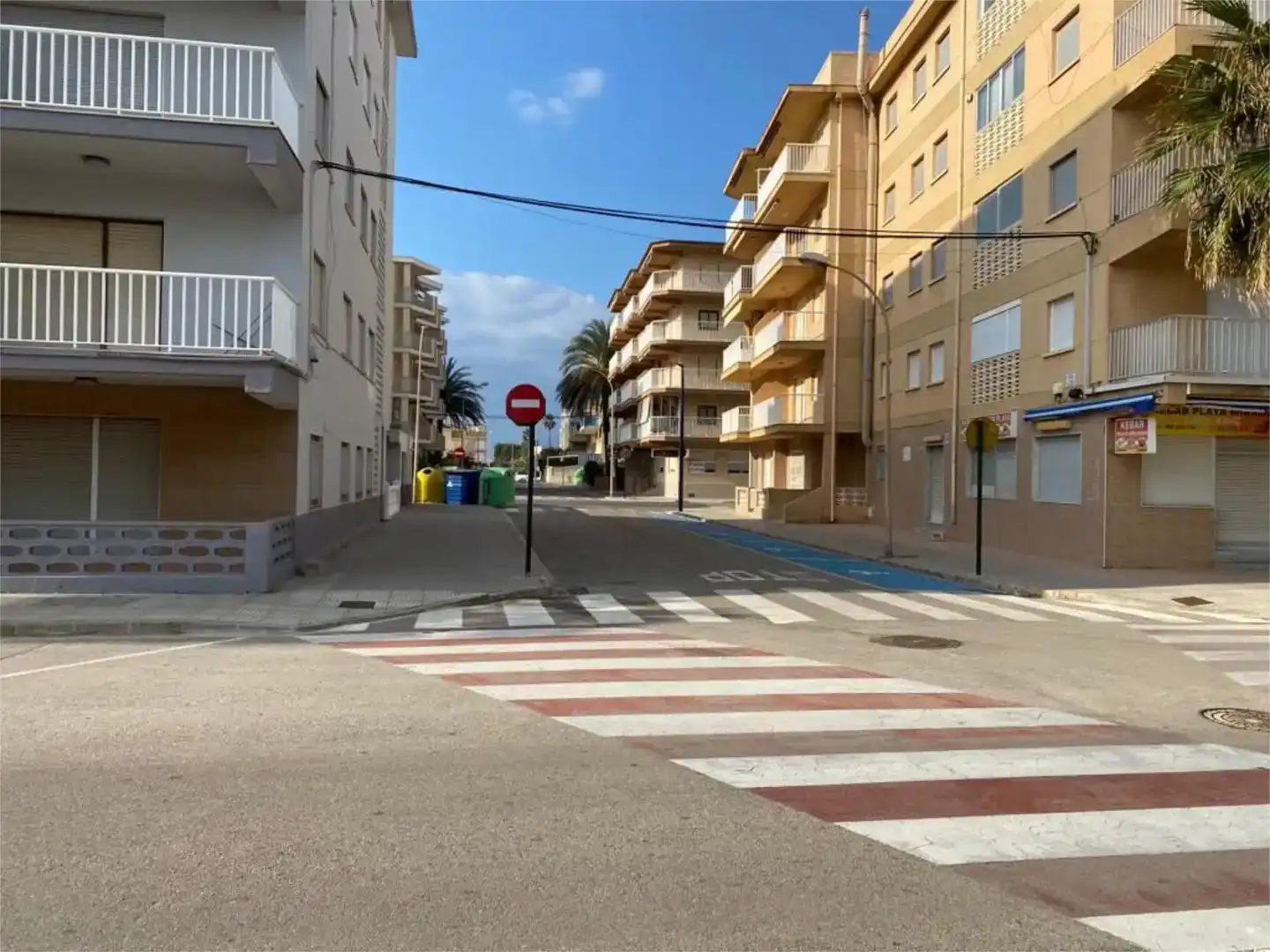 Vista exterior de Local de alquiler en Miramar