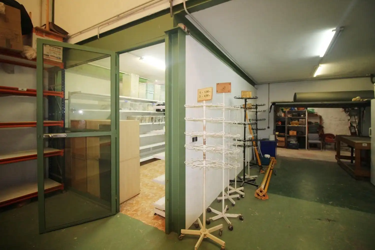 Industrial buildings for sale in Oropesa del Mar / Orpesa