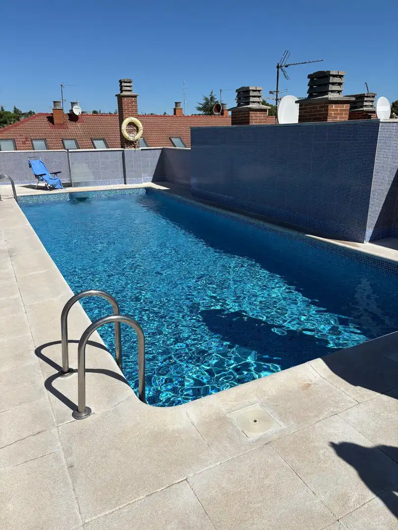 Schwimmbecken von Wohnung zum Verkauf in Madrid mit Heizung, Abstellraum und Gemeinschaftspool