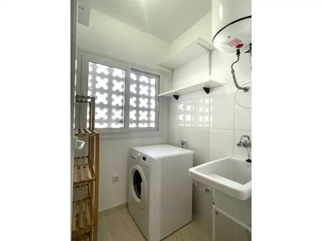 Baño de Apartamento en venta en Vera con Aire acondicionado, Terraza y Amueblado