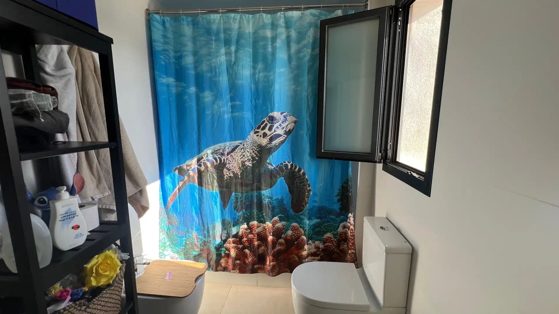 Baño de Casa adosada en venta en Alhaurín de la Torre con Aire acondicionado, Jardín privado y Terraza
