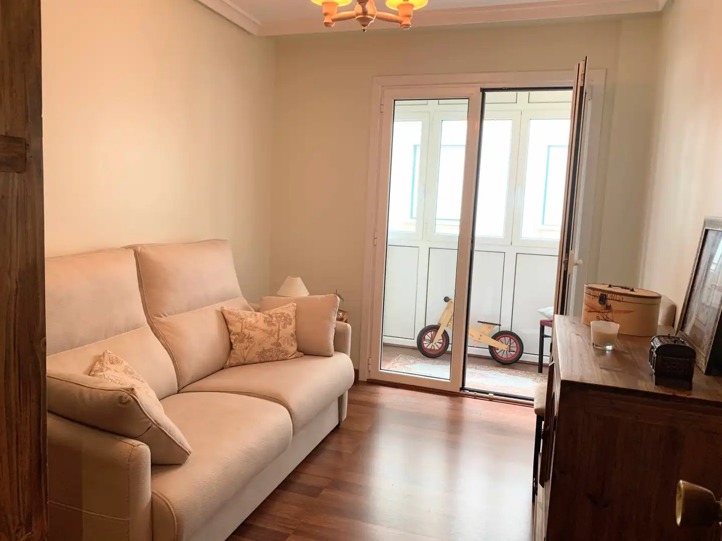 Living room of Flat for sale in Irun   with Heating and Furnished