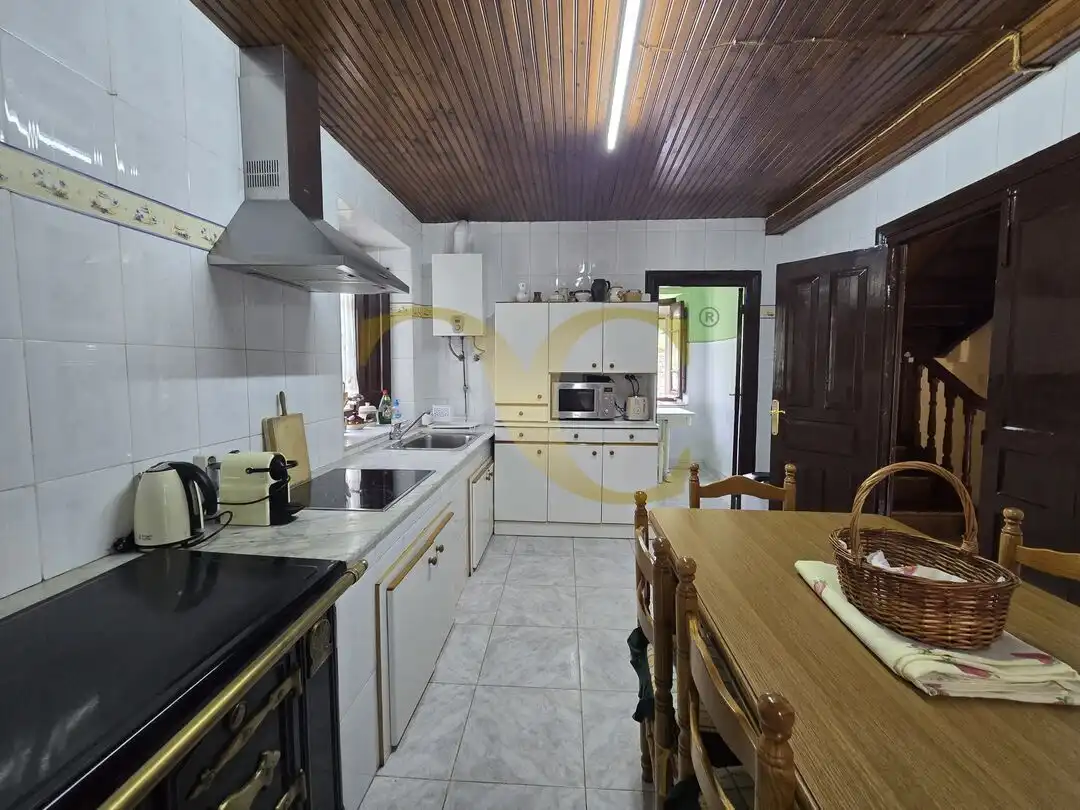 Cocina de Casa o chalet en venta en Llanes con Calefacción, Jardín privado y Terraza