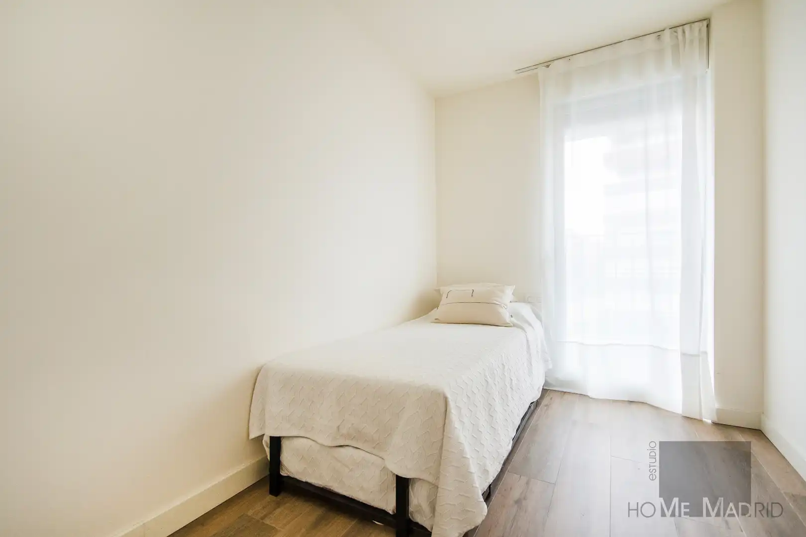 Bedroom of Flat for sale in Madrid  with Air Conditioner, Heating and Parquet flooring