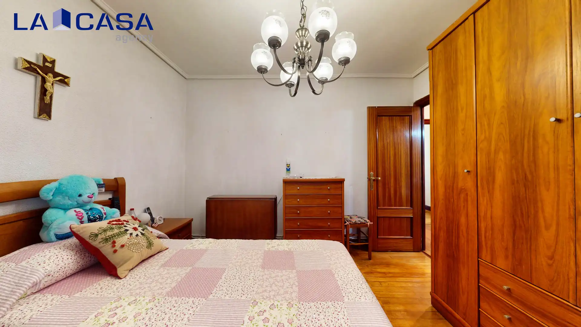 Habitación de Piso en venta en Bilbao  con Calefacción y Balcón
