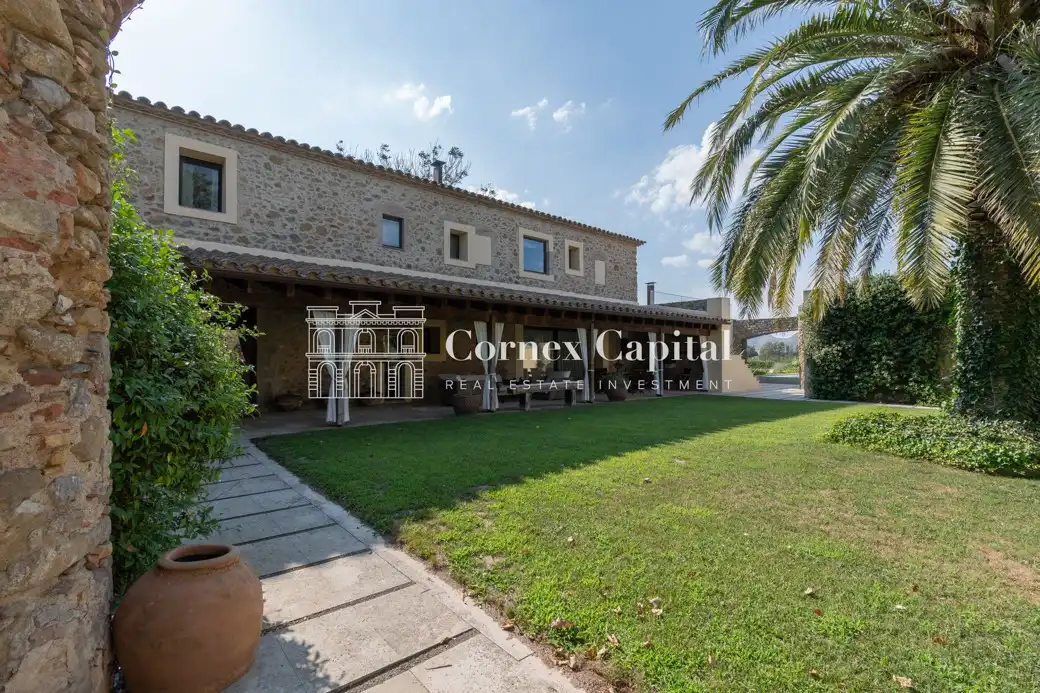 Vista exterior de Casa o chalet de alquiler en Pals con Jardín privado, Terraza y Piscina