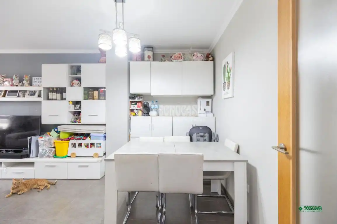 Küche von Wohnung zum Verkauf in Almería mit Klimaanlage