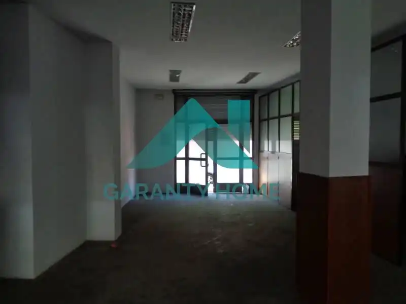 Local comercial en alquiler en Centro
