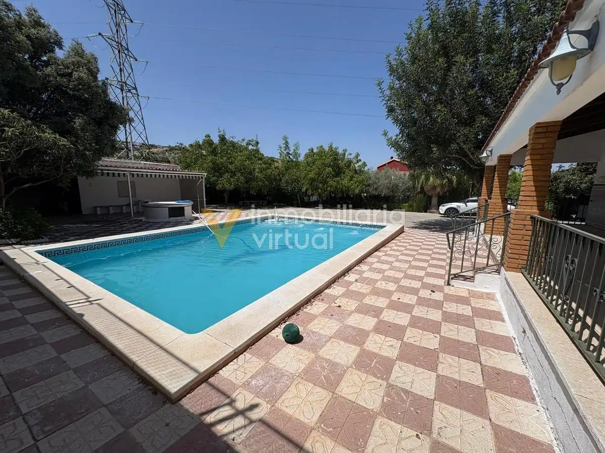 Piscina de Casa o chalet en venta en Lucena con Aire acondicionado, Piscina y Amueblado